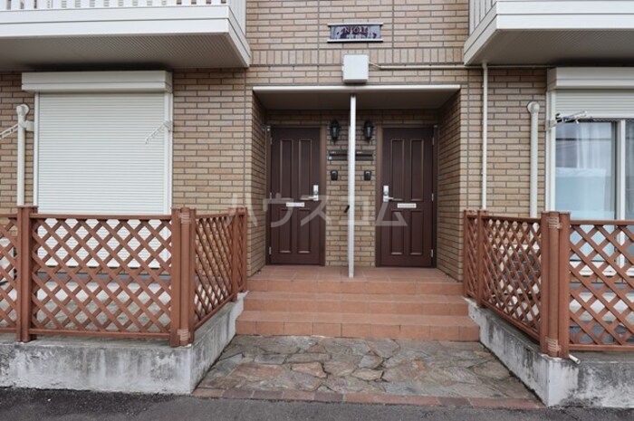 19/22 エントランス