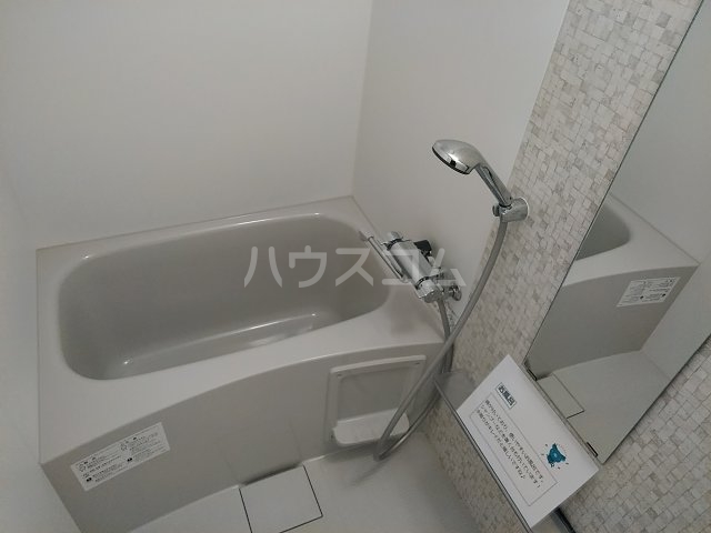13/30 浴室
