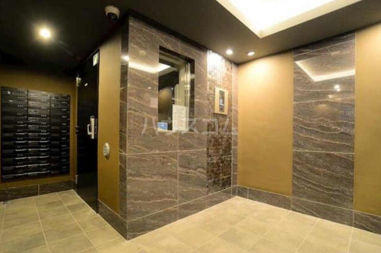 14/24 エントランス