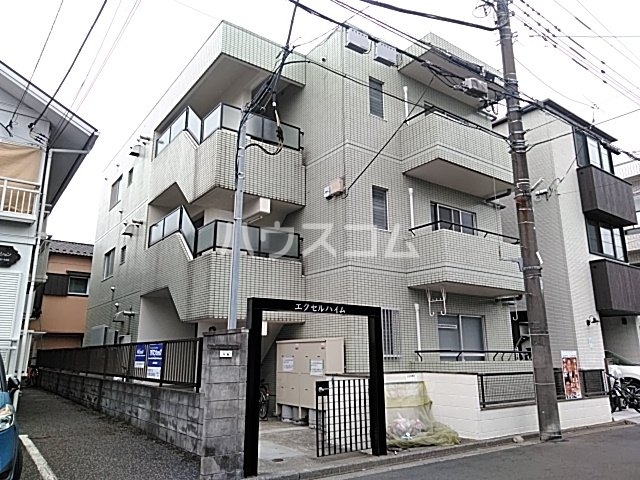 18/23 エントランス