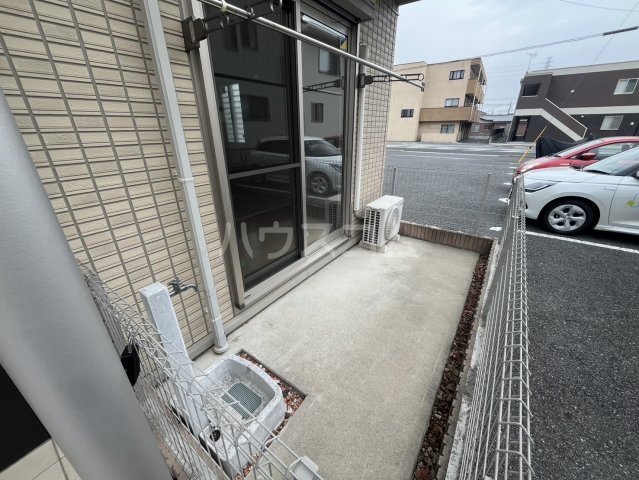 16/27 バルコニー