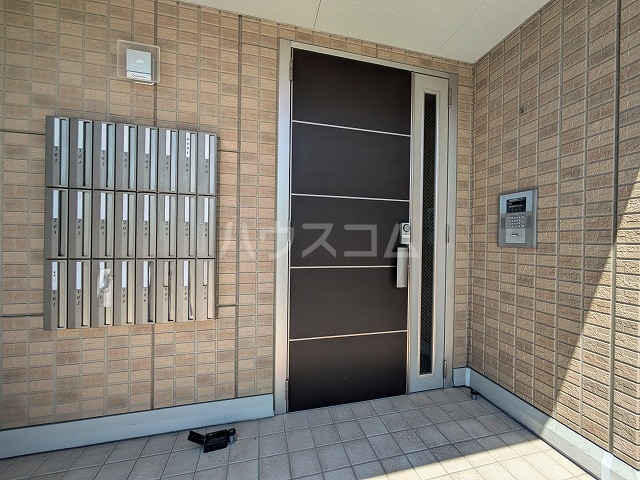 16/24 エントランス