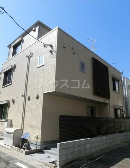 14/20 エントランス