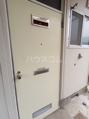 14/30 玄関