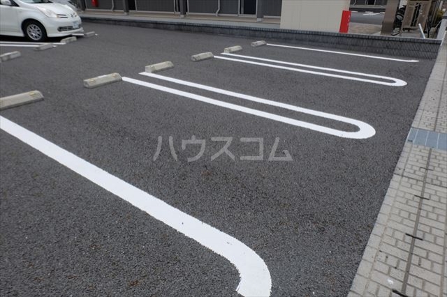 20/21 駐車場