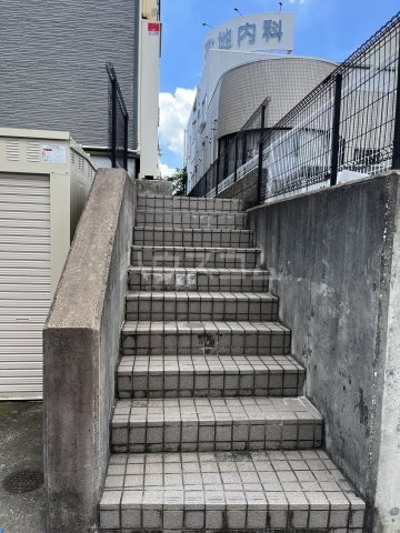 22/24 エントランス