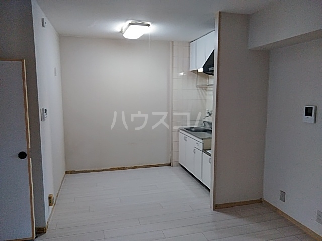 14/30 キッチン