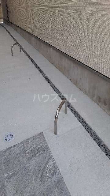 22/27 駐車場