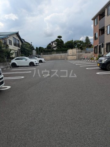 27/30 駐車場