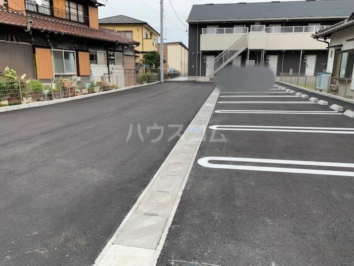 2/6 駐車場