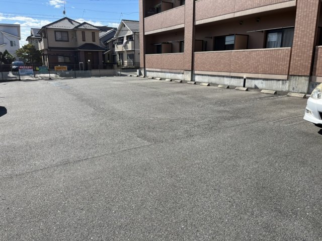 22/30 駐車場