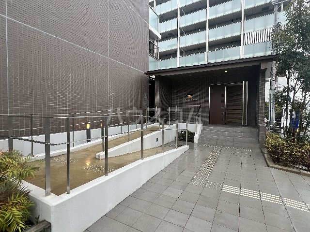 29/30 エントランス