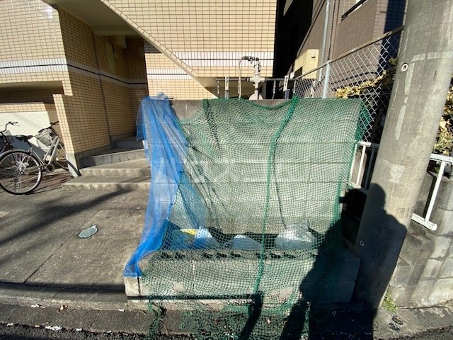 18/26 エントランス