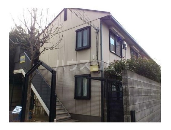 16/19 エントランス