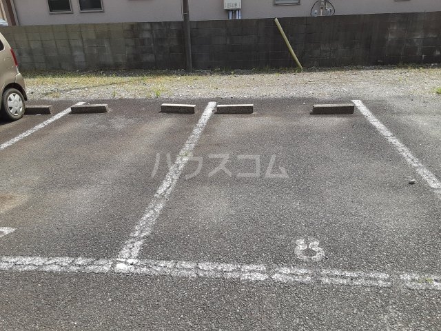 3/4 駐車場