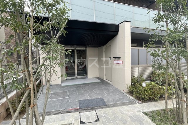 15/18 エントランス