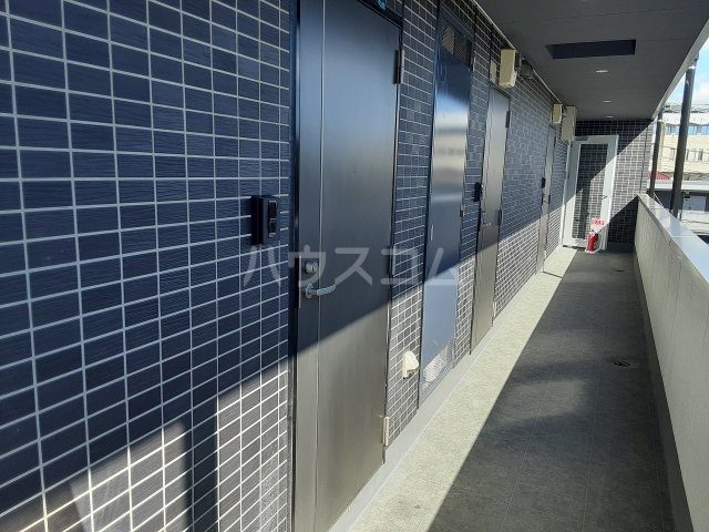 29/30 エントランス