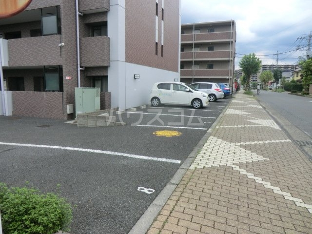 19/27 駐車場