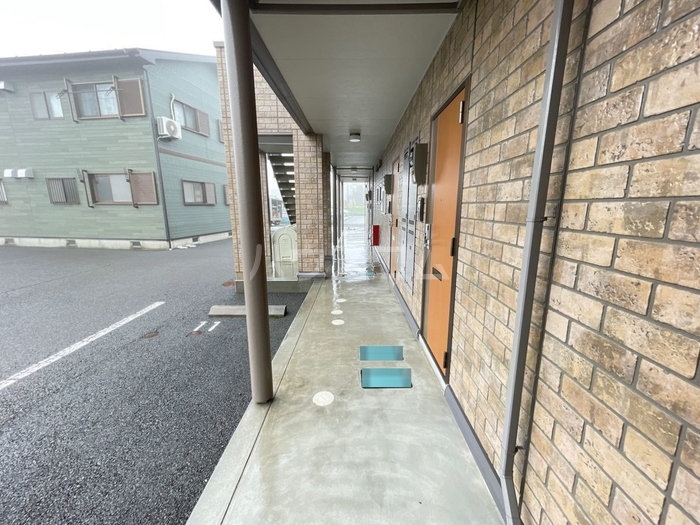 17/19 エントランス