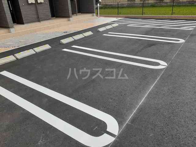 14/20 駐車場