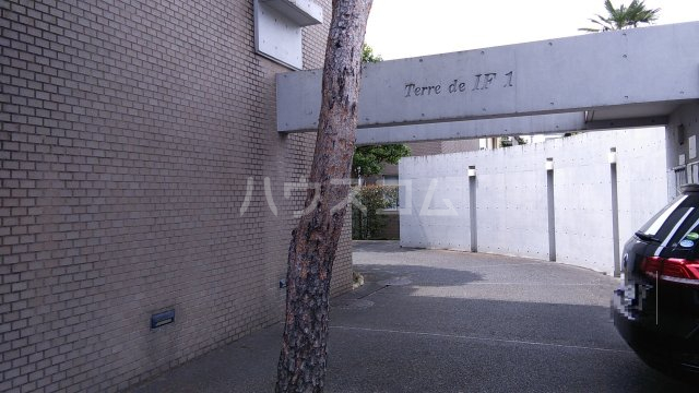 3/6 エントランス