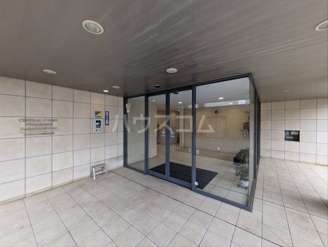 3/4 エントランス