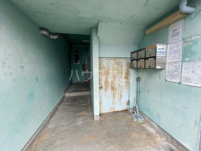 22/22 エントランス