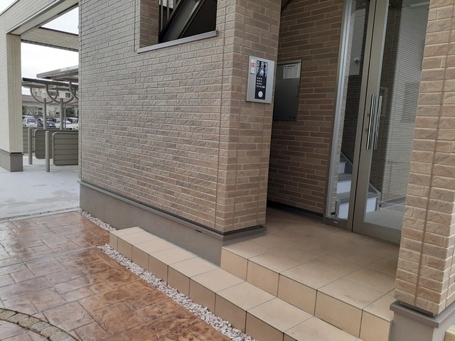 14/21 エントランス