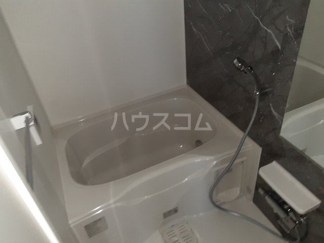 16/30 浴室