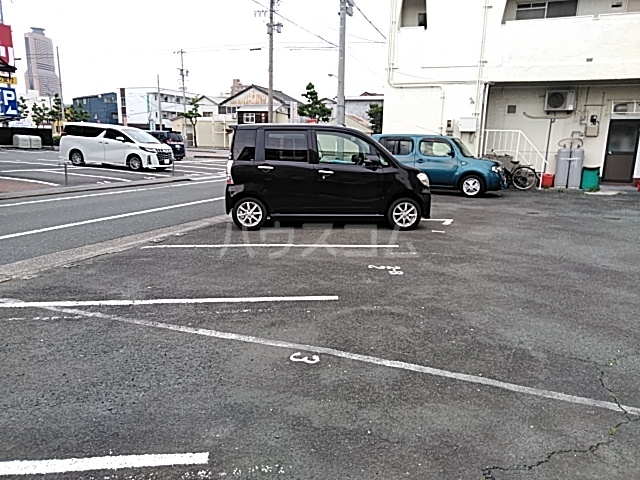 15/23 駐車場