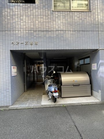 22/30 エントランス