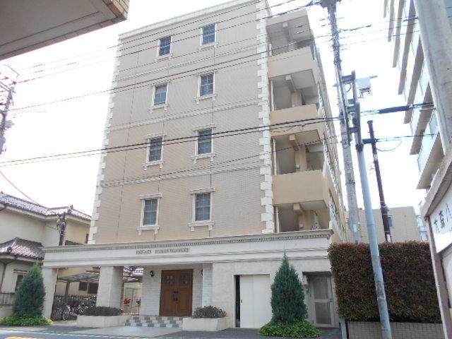 28/30 エントランス