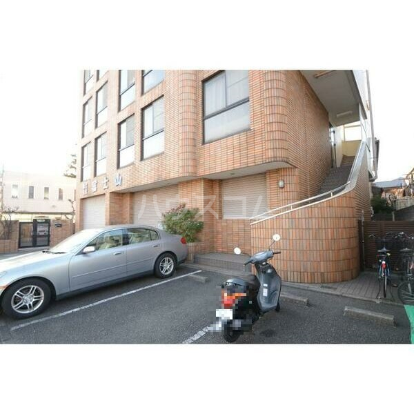 19/29 エントランス