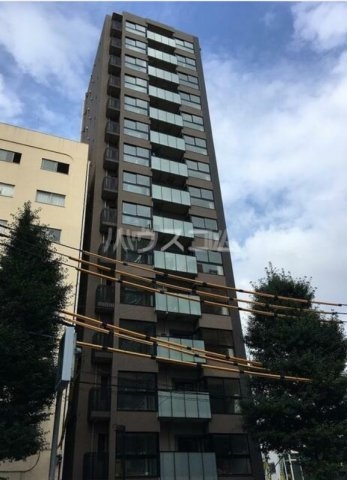 16/19 エントランス