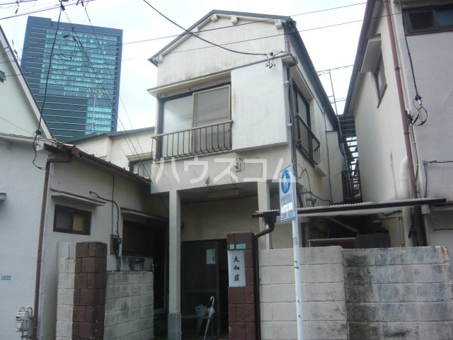 大和荘　本館の外観