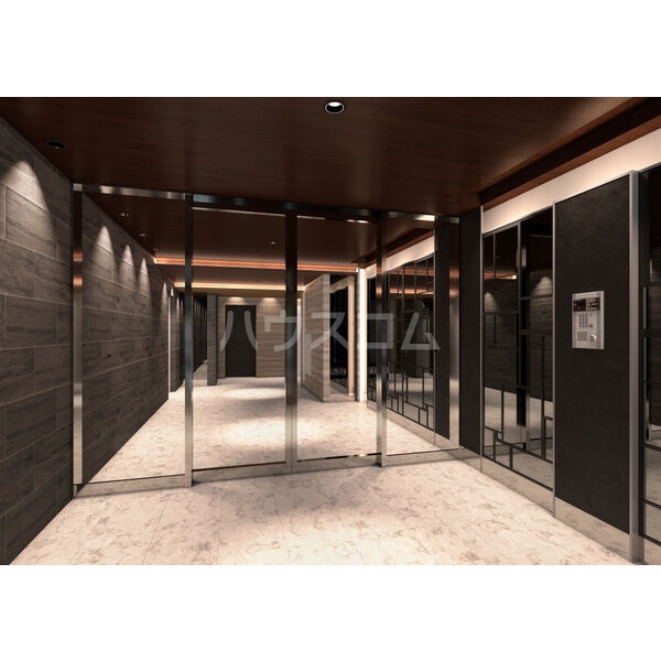 25/30 エントランス