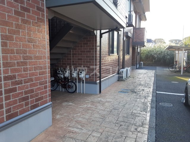 2/5 エントランス