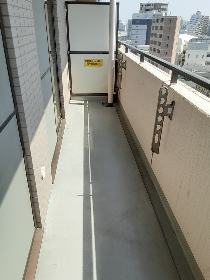 21/30 バルコニー