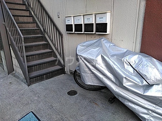 2/4 エントランス