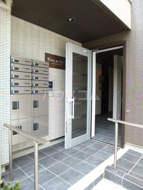 2/5 エントランス