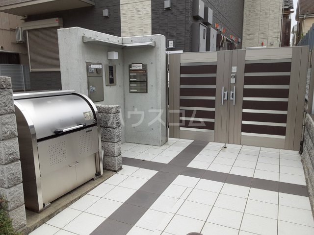 29/30 エントランス