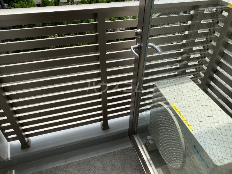 15/28 バルコニー