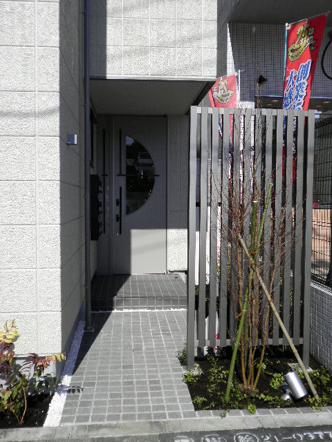 14/23 エントランス