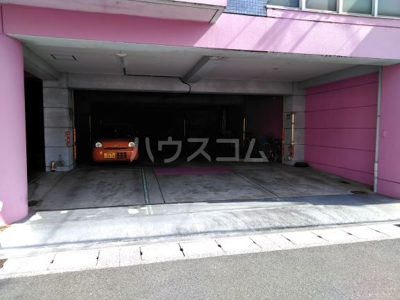 26/29 駐車場
