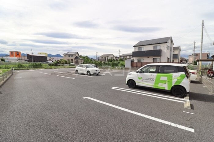 20/30 駐車場