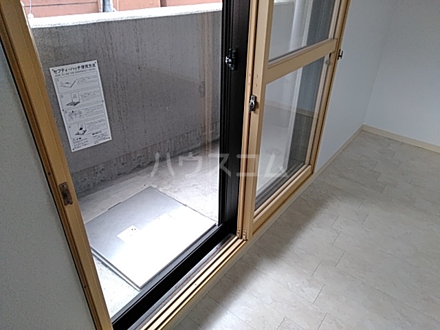 20/30 バルコニー
