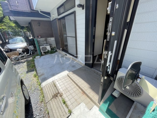 22/29 エントランス