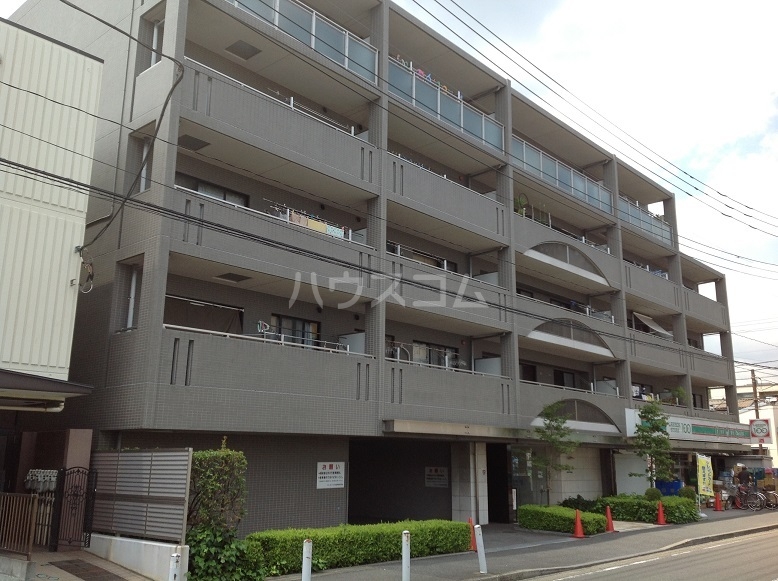 2/8 エントランス