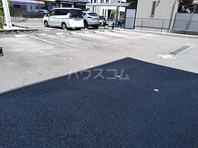 25/30 駐車場