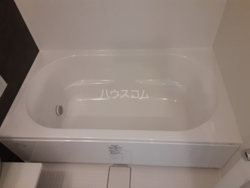 13/30 浴室